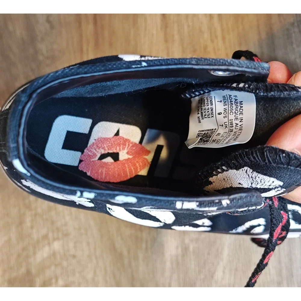 Converse Chuck Taylor All Star CONS High Top 9W 7M Black White Lip Print A04605C - Picture 10 of 12